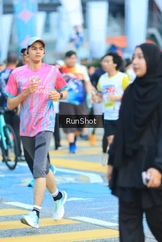 Runner Photo 4856923