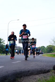Runner Photo 4856976