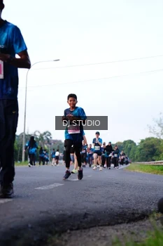 Runner Photo 4857001