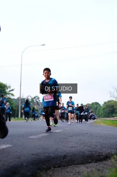 Runner Photo 4857013