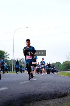 Runner Photo 4857016