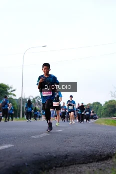 Runner Photo 4857019