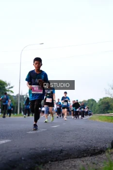 Runner Photo 4857031