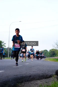 Runner Photo 4857033