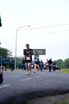 Runner Photo 4857039