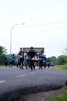 Runner Photo 4857104