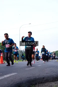 Runner Photo 4857164