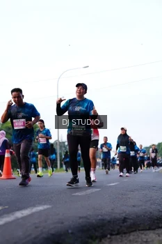 Runner Photo 4857171