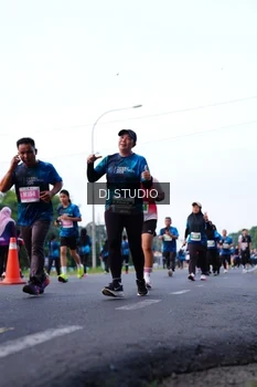 Runner Photo 4857174