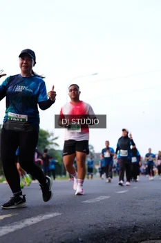 Runner Photo 4857215