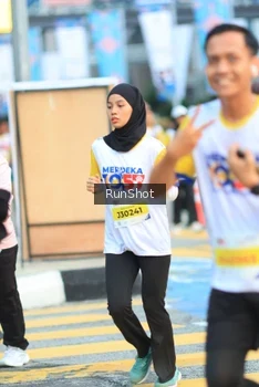 Runner Photo 4857271