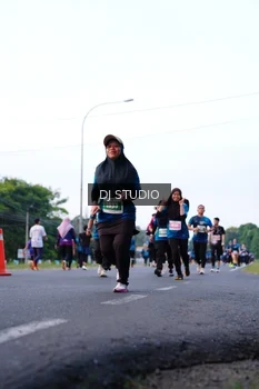 Runner Photo 4857275