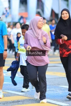 Runner Photo 4857316