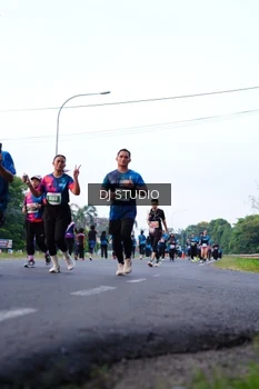 Runner Photo 4857341