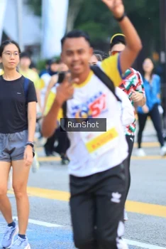 Runner Photo 4857367