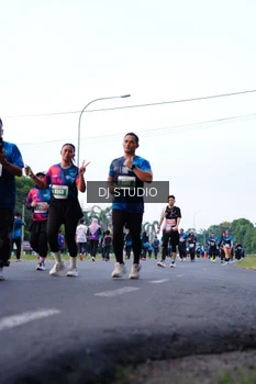 Runner Photo 4857375