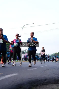 Runner Photo 4857379