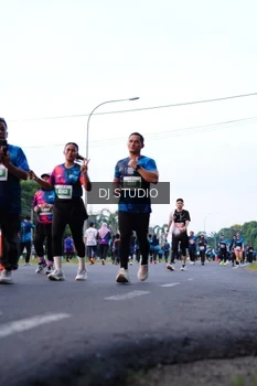 Runner Photo 4857383