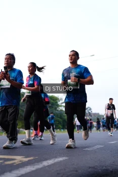 Runner Photo 4857424