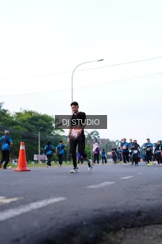 Runner Photo 4857441