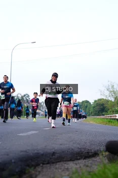 Runner Photo 4857573