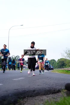Runner Photo 4857582