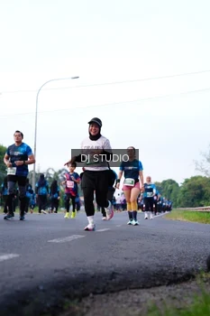 Runner Photo 4857604