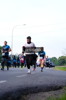Runner Photo 4857611