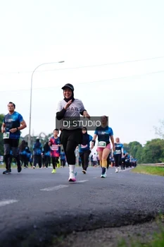 Runner Photo 4857623