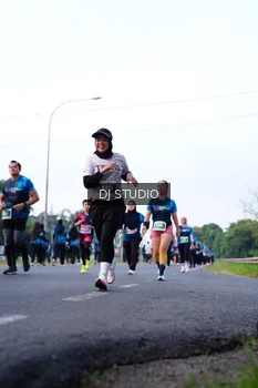 Runner Photo 4857629