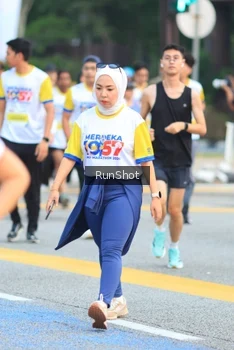 Runner Photo 4857717