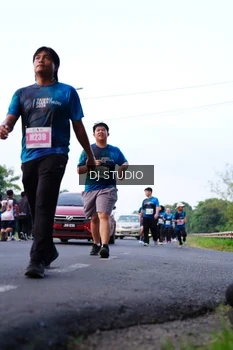 Runner Photo 4857911