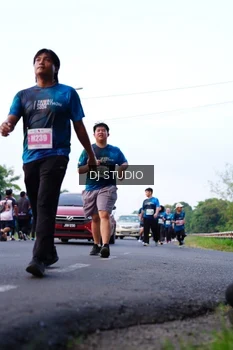 Runner Photo 4857984
