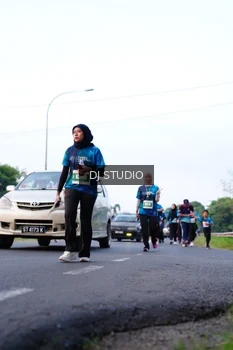 Runner Photo 4858019