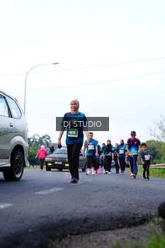 Runner Photo 4858077