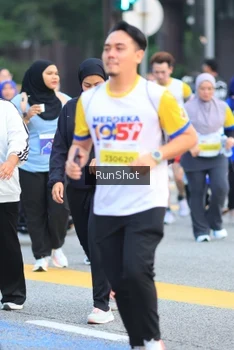 Runner Photo 4858192