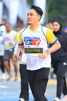 Runner Photo 4858196
