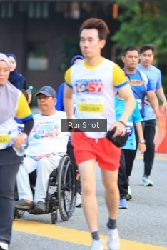 Runner Photo 4858243