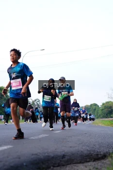Runner Photo 4858348