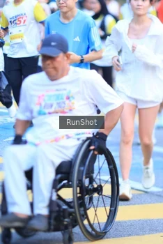 Runner Photo 4858360