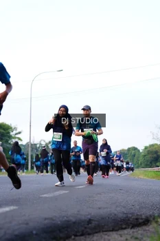 Runner Photo 4858371