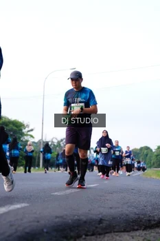 Runner Photo 4858399