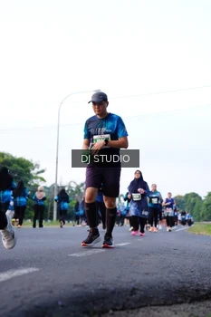 Runner Photo 4858406