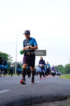 Runner Photo 4858417
