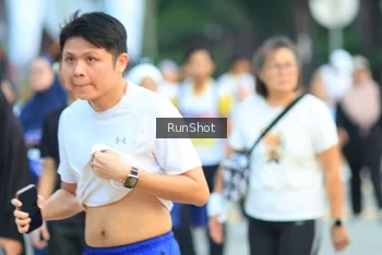 Runner Photo 4858565