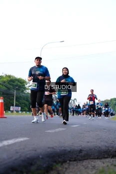 Runner Photo 4858641