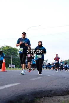 Runner Photo 4858654