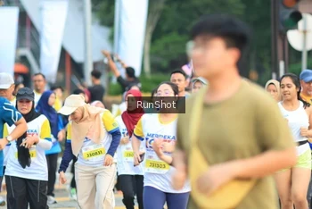 Runner Photo 4858835