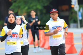 Runner Photo 4859072
