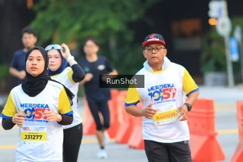 Runner Photo 4859075